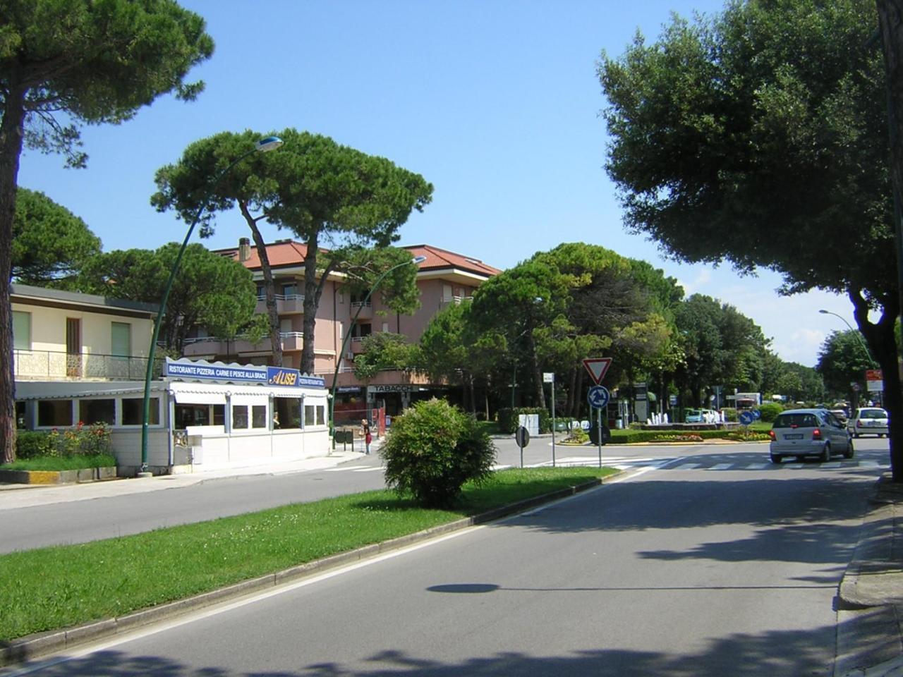 Cond Primavera Lignano Sabbiadoro Exteriör bild