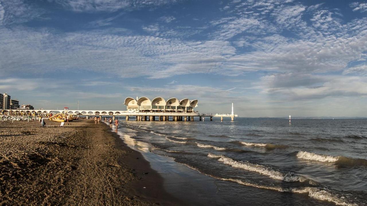 Cond Primavera Lignano Sabbiadoro Exteriör bild